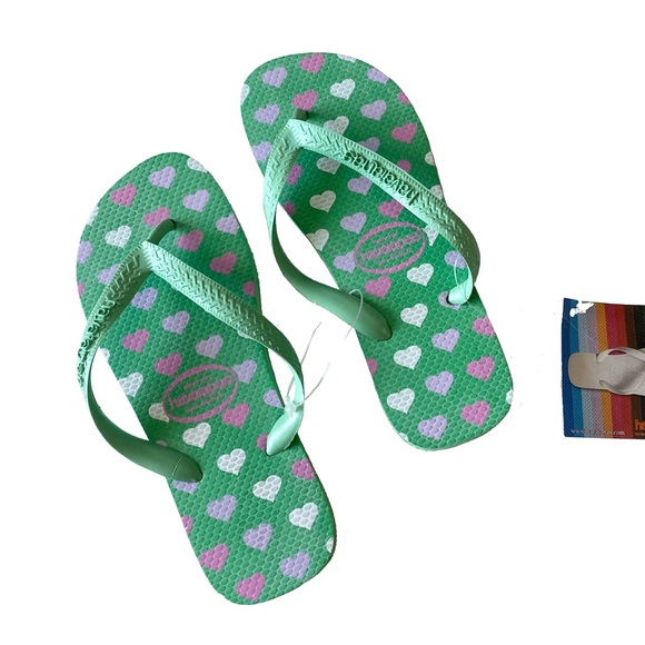 havaianas printed flip flops
